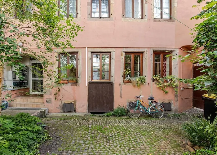 公寓 Ecologement Cosy Au Centre De *