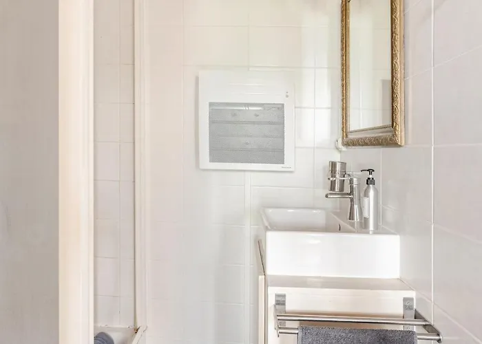 شقة Ecologement Cosy Au Centre De *